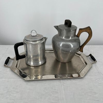Lot 13 Tea/ coffee pots w/ silver plate tray