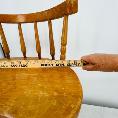 Lot 22 Maple Sewing chair