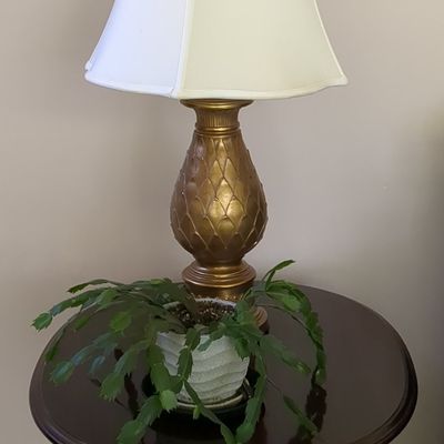 Vintage Hollywood Regency Brass Pineapple Table Lamp