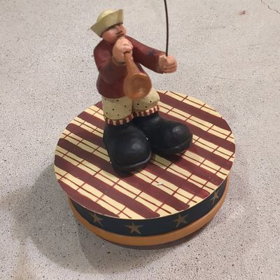 Williraye Studio Patriotic Figurine