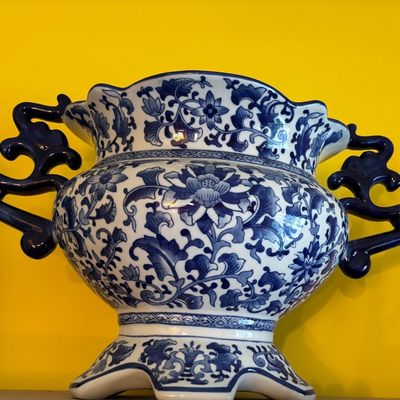 Blue and White Porcelain Two-Handled Jardiniere