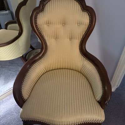 Victorian Revival Balloon-Back Slipper Chair