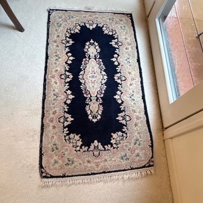 Navy Blue Persian-Style Machine-Woven Accent Rug