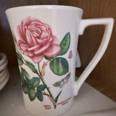 Portmeirion Botanic Garden 'Royal Highness' Rose Mug