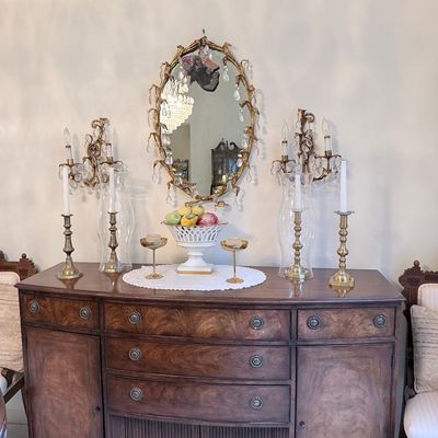 Federal Style Mahogany Serpentine Sideboard