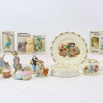 Sale Photo Thumbnail #253: Group of Beatrix Potter Figurines