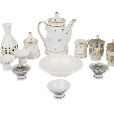Sale Photo Thumbnail #178: Group of Porcelain Table Articles