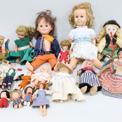 Sale Photo Thumbnail #362: Group of Assorted Dolls and Figurals