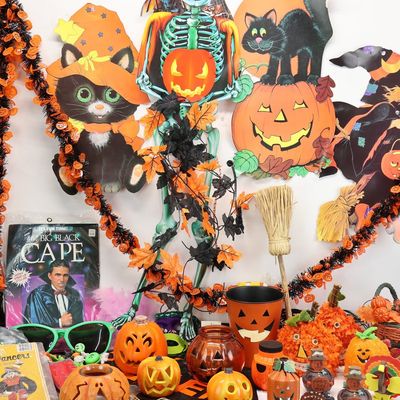 Sale Photo Thumbnail #343: Group of Assorted Halloween Decorations