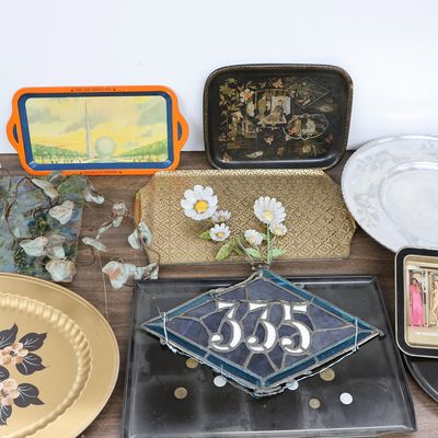 Sale Photo Thumbnail #255: Vintage Group of Assorted Trays