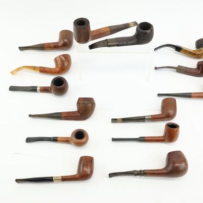 Sale Photo Thumbnail #203: Group of 14 Assorted Briar Smoking Pipes