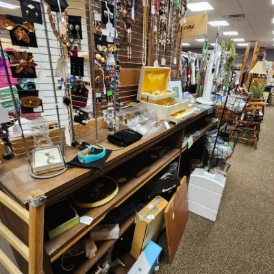 Sale Photo Thumbnail #75