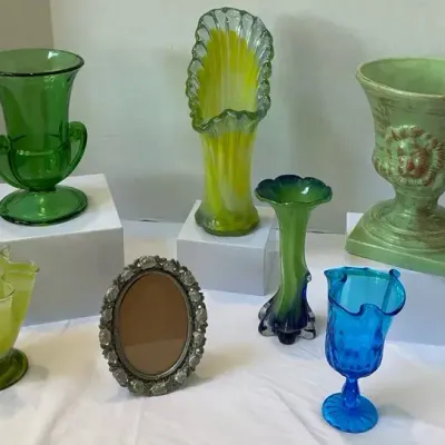 Vintage Glassware: A Symphony of Color & Form