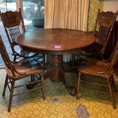Vintage Round Oak Dining Set With Pedestal Base, Claw Feet, And Pressback Spindle Chairs