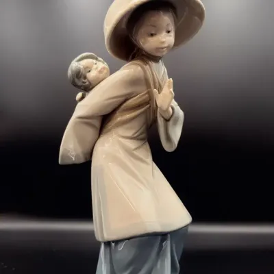 Lladró #5123 “Carrying Little Brother” Porcelain Figurine with Original Box