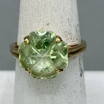 10K Clover Ring…SZ 7.5