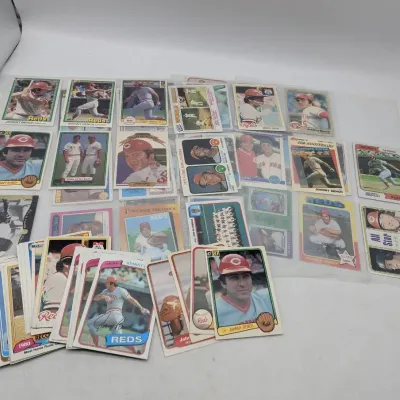 Group of Johnny Bench Baseball Cards 