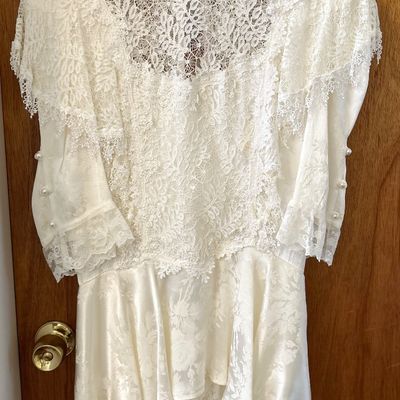 Sale Photo Thumbnail #90: 1980"s Wedding Dress