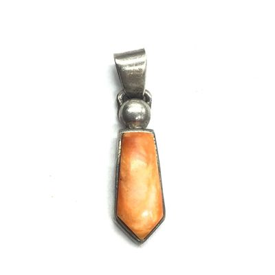 Navajo spiny oyster pendant