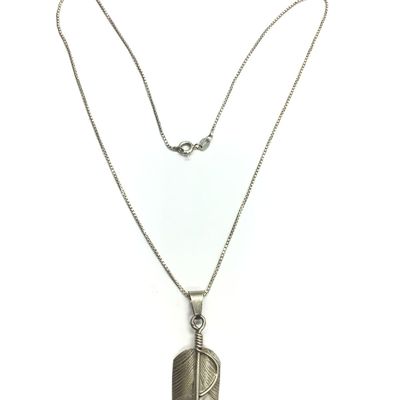 Navajo sterling pendant with chain