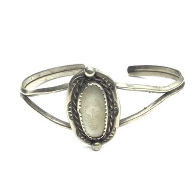 Navajo mother of pearl cuff bracelet