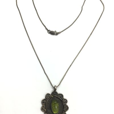 Paul Arviso Navajo peridot necklace