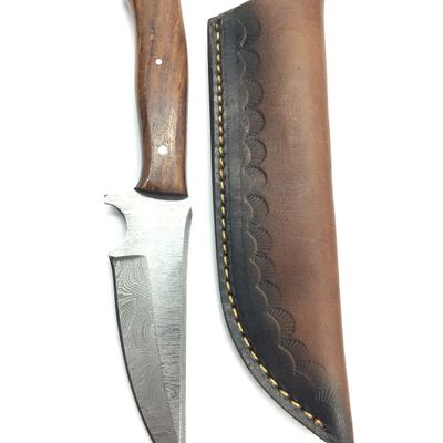 Damascus bladed knife