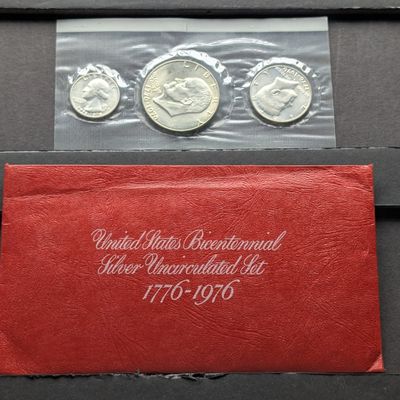 Sale Photo Thumbnail #254: 1976-S US Bicentennial Silver Uncirculated Red Pack Set - All Three 40% Silver Coins
