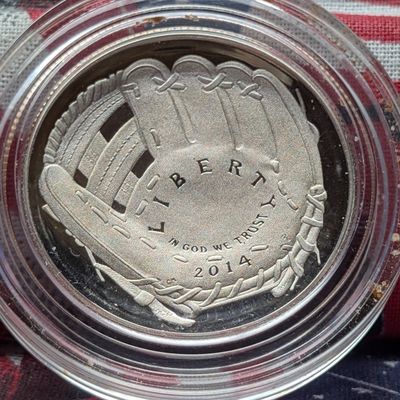 Sale Photo Thumbnail #301: 2014-S PROOF Baseball Hall of Fame Commemorative Half Dollar in Government Capsule