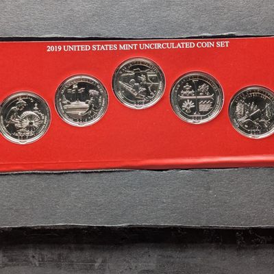 Sale Photo Thumbnail #310: 2019-D Only U.S. Mint America The Beautiful Uncirculated 5-Quarter Set in Display