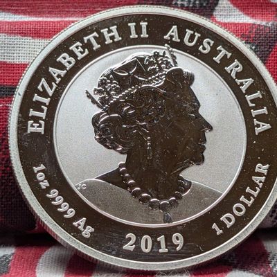 Sale Photo Thumbnail #100: 1 oz. .999 FINE SILVER 2019 Queen Elizabeth II Australia $1 Moon Landing Round