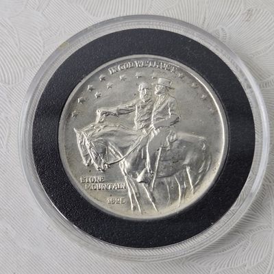 Sale Photo Thumbnail #366: 1925 Stone Mountain Commemorative 90% Silver Half Dollar in Capsule