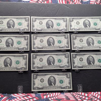 Sale Photo Thumbnail #203: (10) 1976 Series $2 Notes - NICE PAPER