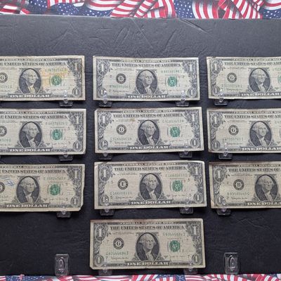 Sale Photo Thumbnail #342: (10) 1963 B Series $1 Joseph W. Barr Notes