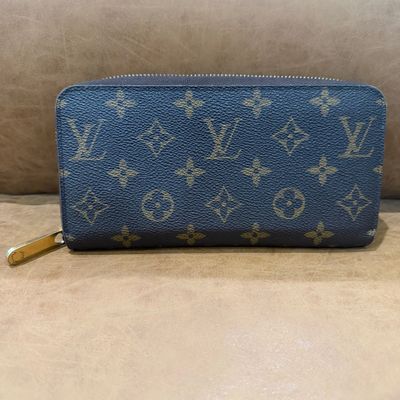 Louis Vuitton Zippy Wallet Monogram Coated Canvas with Dust Bag
