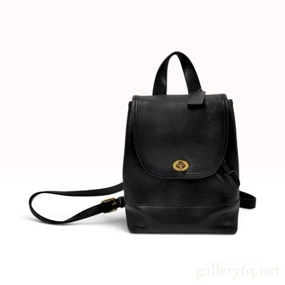 Vintage Coach Mini Drawstring Daypack in Black Glovetanned Leather