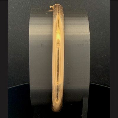 14 Karat Yellow Gold Hinged Bangle Bracelet