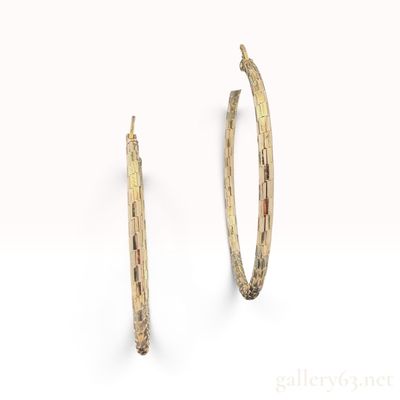 A Pair of Sterling Silver Geometric Brick Pattern Hoop Earrings