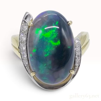 10.160ct Natural Black Opal and 0.18ctw Natural Diamond 18K and Pt900 Ring