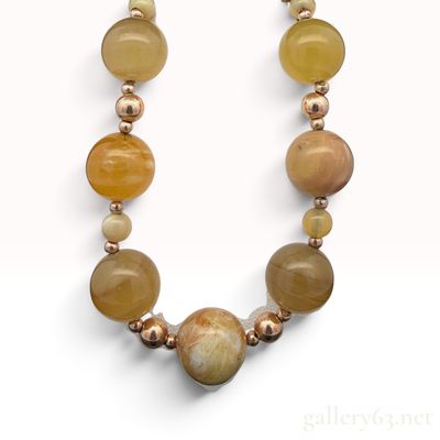 14K Yellow Gold and Agate Beaded Necklace 18 Inch Long 61.5g