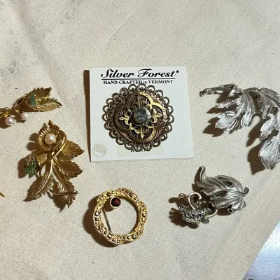 Leaf And Natural Motif Vintage Brooches