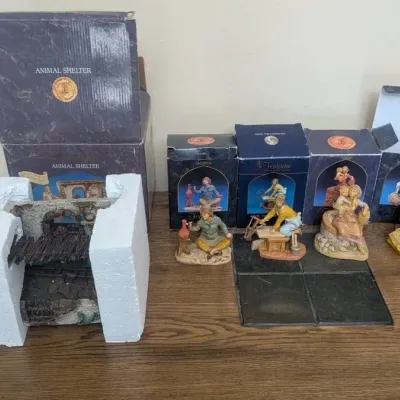 Several Pieces From Collectible Fontanini Heirloom Nativity 5-inch Scale Series, By Roman, Inc 
