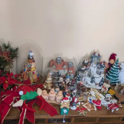 Vintage & Contemporary Christmas Tabletop Decor Collection