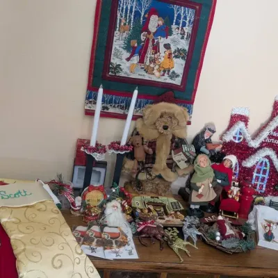 Vintage Multi-Piece Holiday Decor Collection