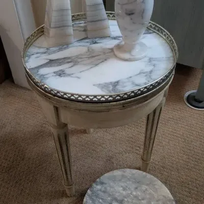 Classic French Neoclassical/Louis XVI Style Bouillotte Marble Table w Other Various Marble Objects 