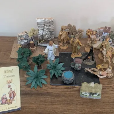 Vintage Fontanini Heirloom Nativity Figures and Village Accessories Distributed by Roman, Inc.