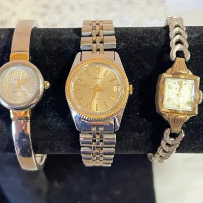 Womens Watches - Vintage Timex
