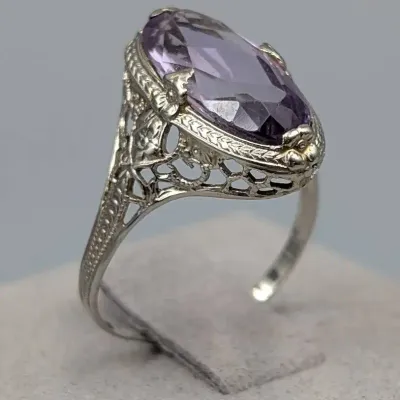 14K White Gold & Amethyst Art Deco Ring