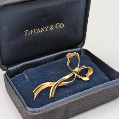 Tiffany 18K Bow Pin