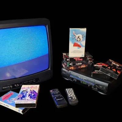Vintage CRT TV & Retro Entertainment... Take Note Retro Gaming Enthusiasts!